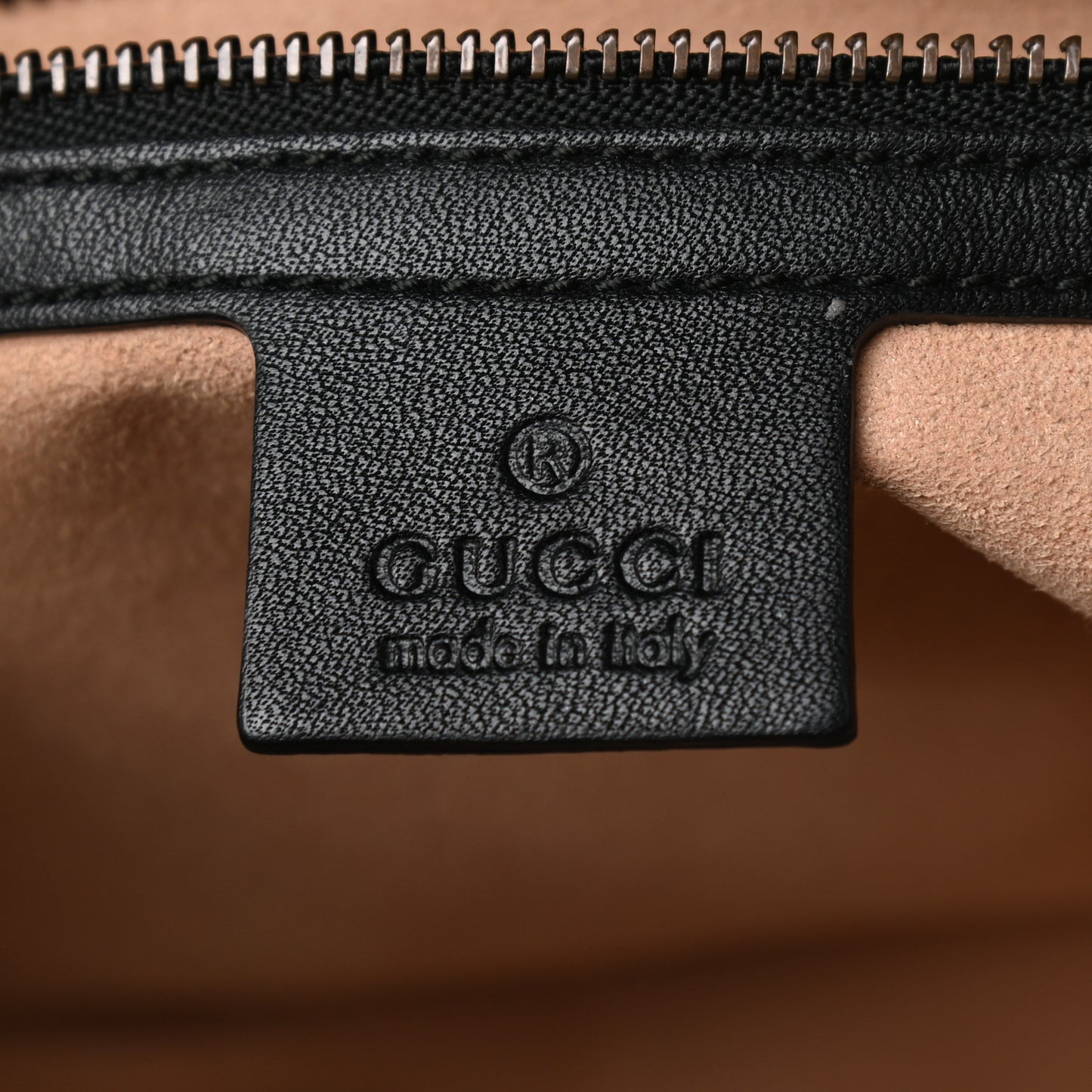 Calfskin Matelasse Medium GG Marmont Chain Shoulder Bag Black