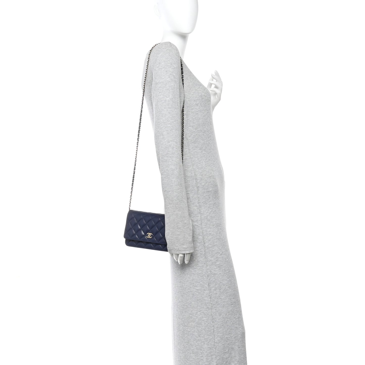 Caviar Quilted CC Turnlock Wallet On Chain WOC Navy Blue
