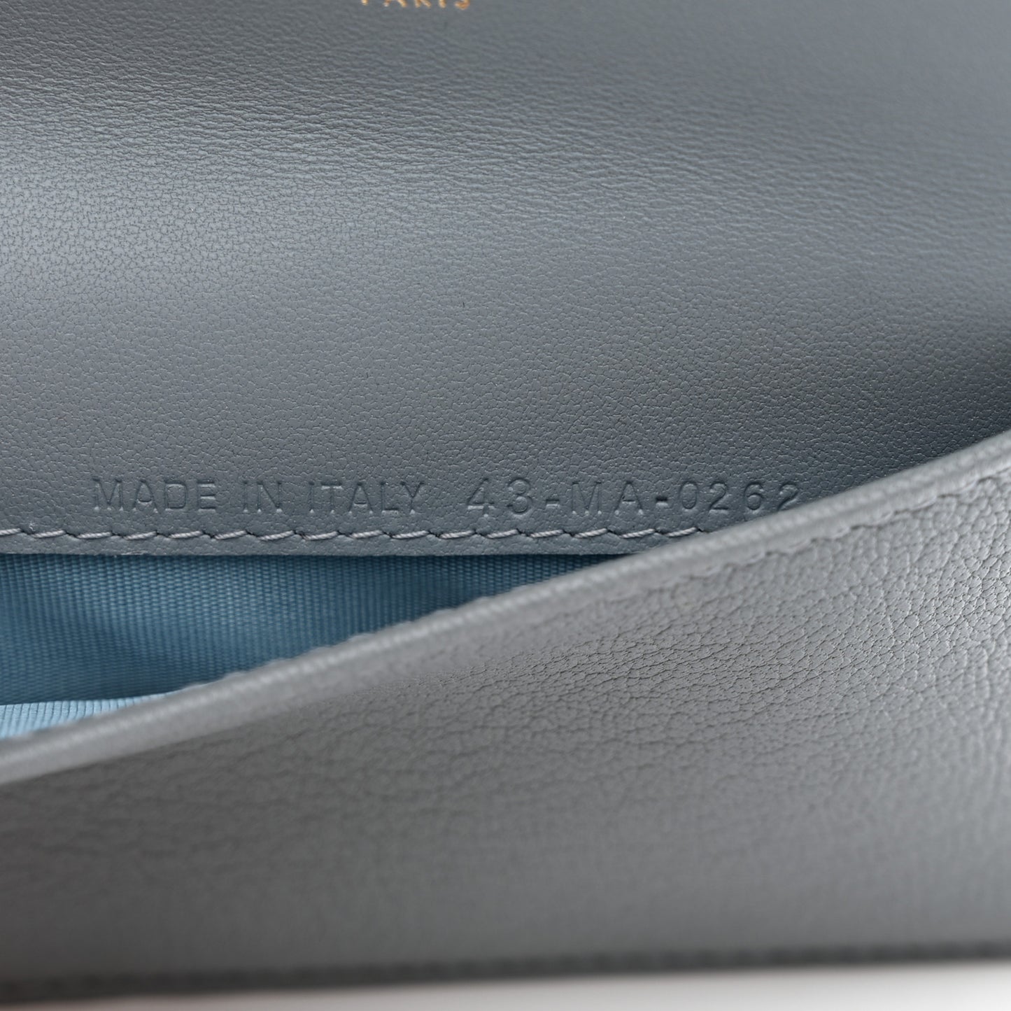 Goatskin Saddle Cosmos Zipped Card Holder Cloud Blue