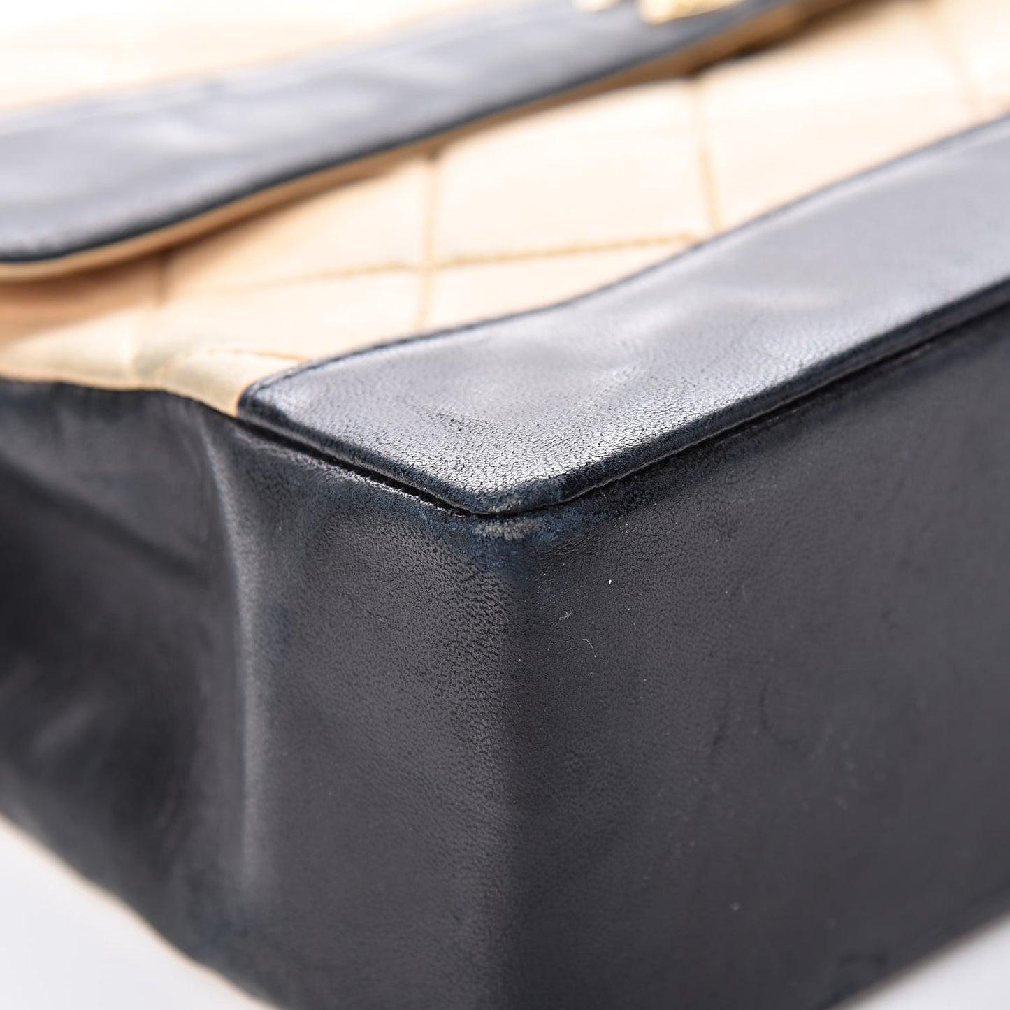 Lambskin Quilted Medium Single Flap Beige Black