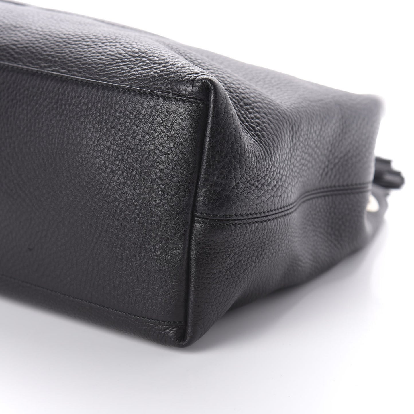 Pebbled Calfskin Medium Soho Chain Shoulder Bag Black