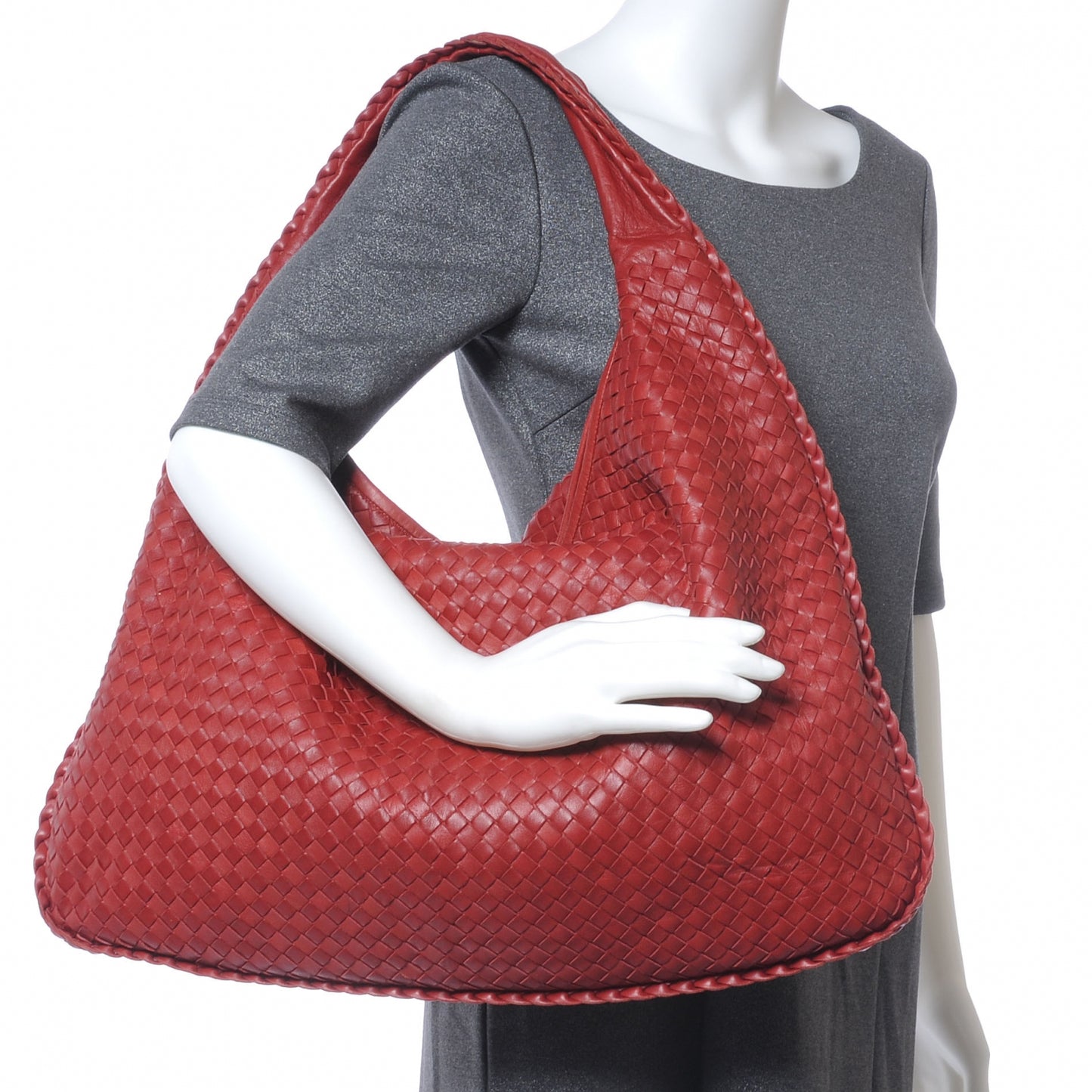 Nappa Intrecciato Maxi Veneta Hobo Crimson
