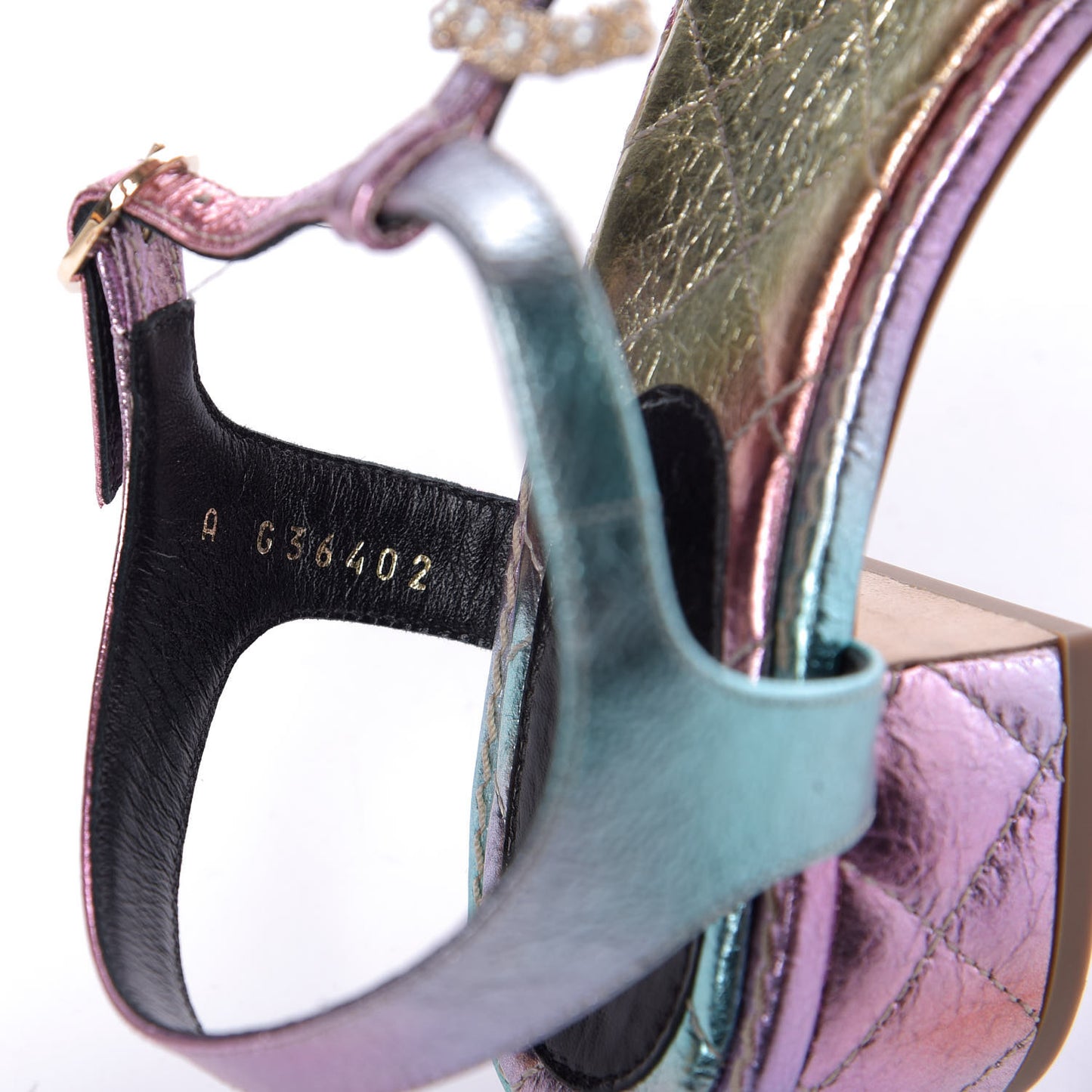 Goatskin Fantasy CC Pearl Thong Sandals 38 Multicolor