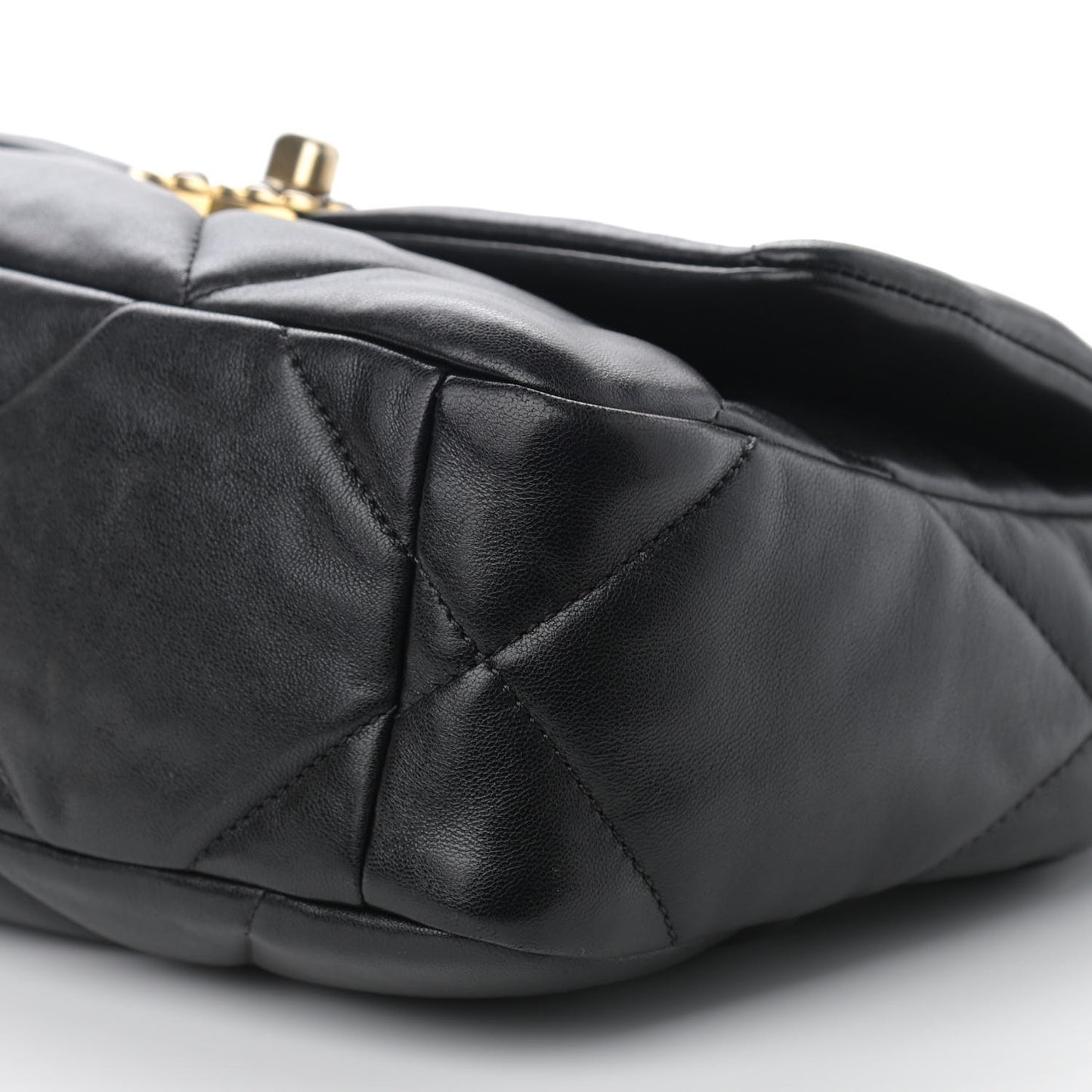 Lambskin Quilted Medium Chanel 19 Flap Black