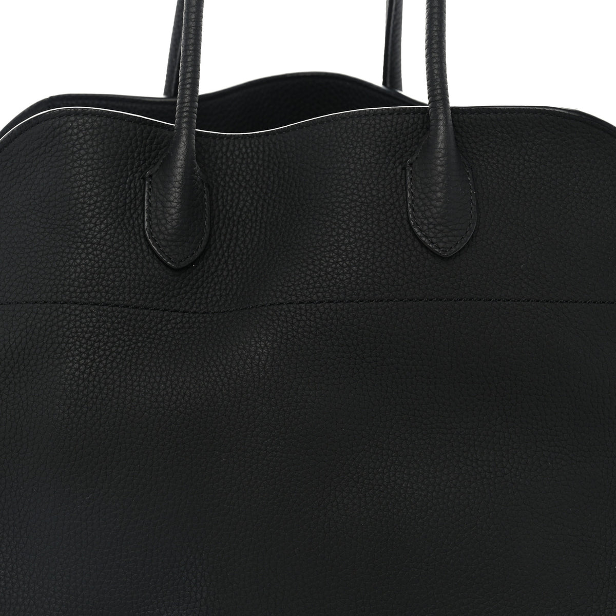 Matte Grained Calfskin Soft Margaux 15 Black