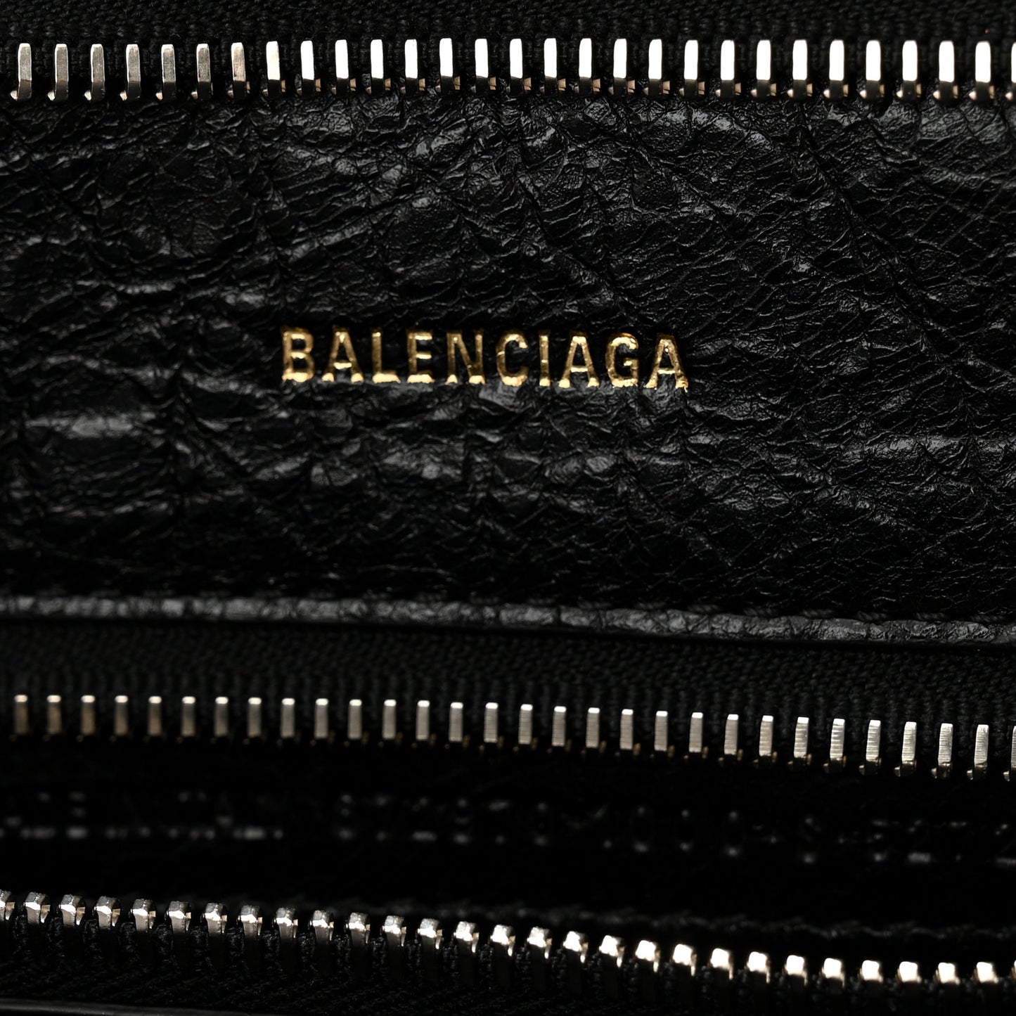 Agneau Arena Large Barbes Z Pouch with Handle Black