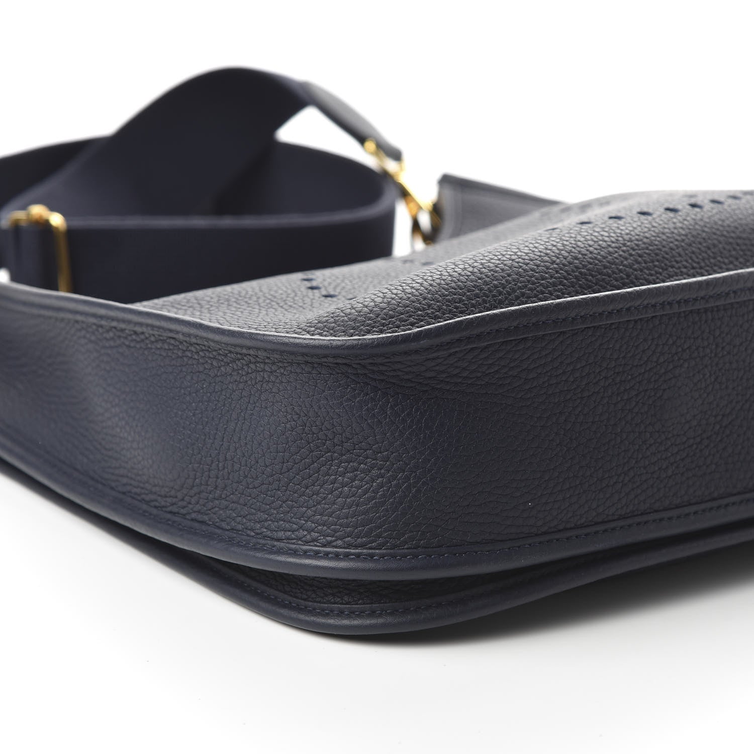 Hermes Taurillon Clemence Evelyne III PM Bleu Nuit 6 of 10