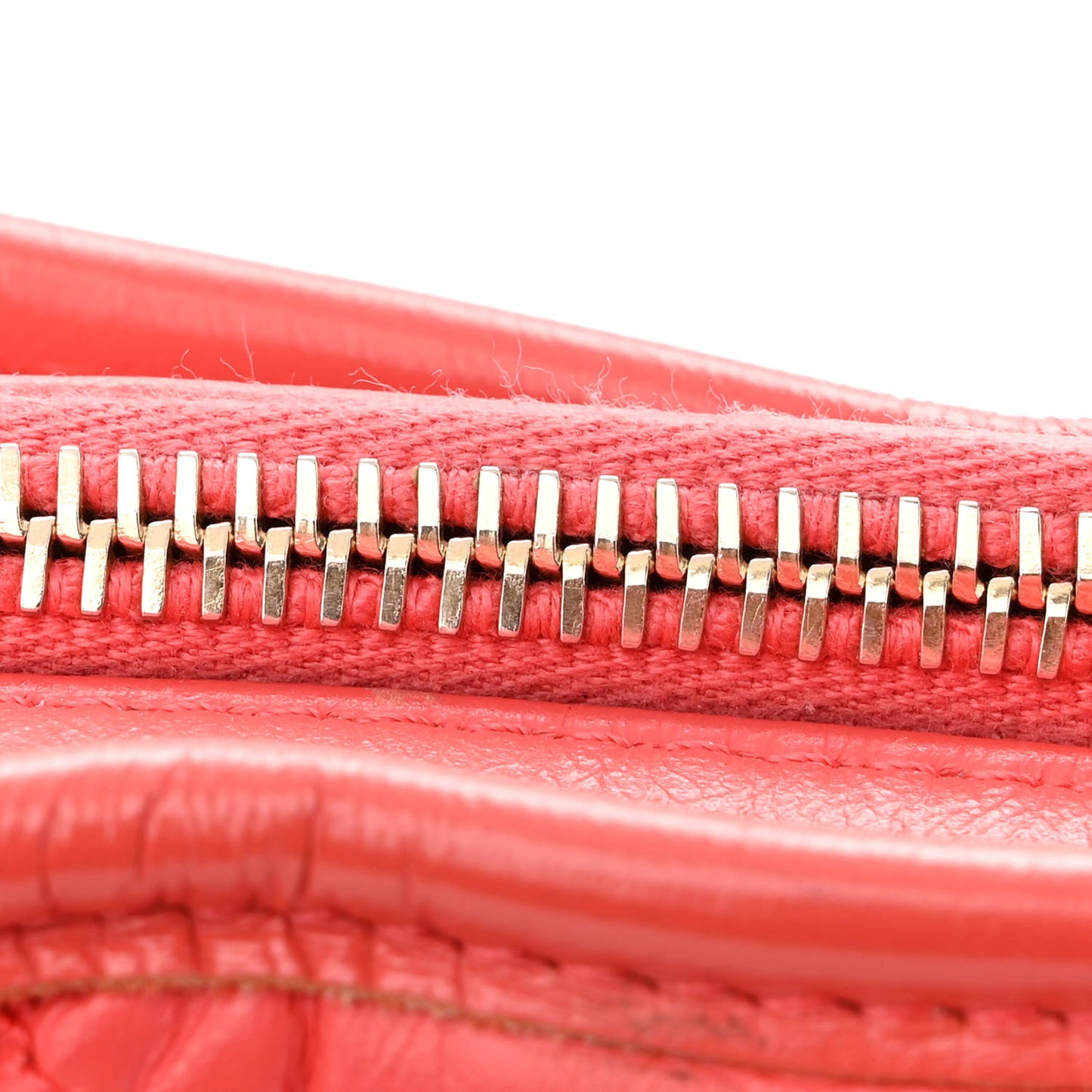 Aged Calfskin Quilted Small Gabrielle Hobo Red