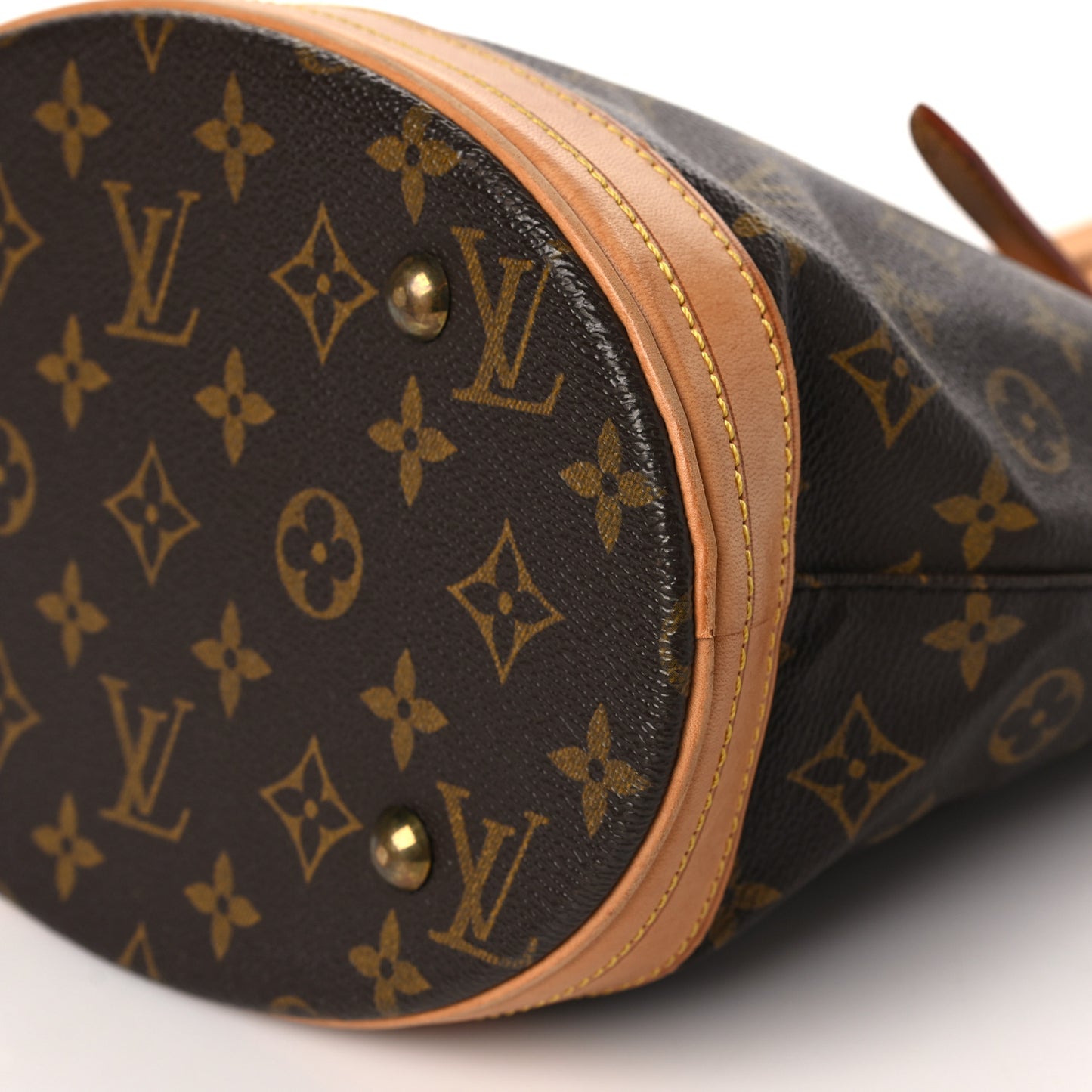 Monogram Petit Bucket 23