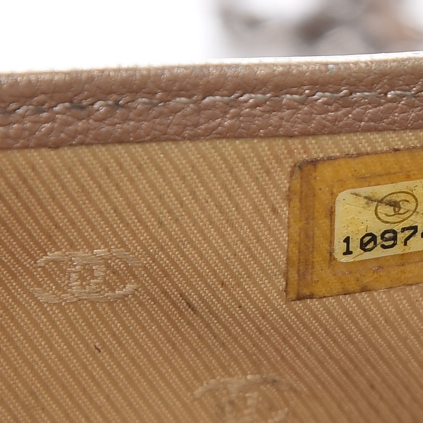 Metallic Goatskin Wallet On Chain WOC Gold