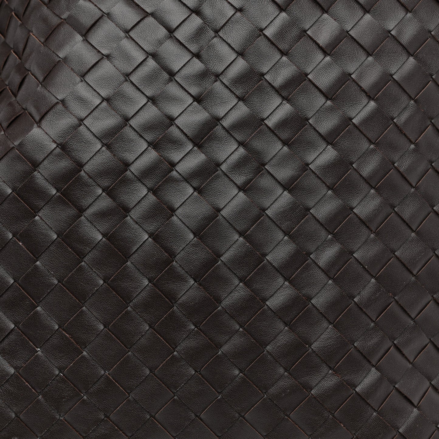 Calfskin Intrecciato Large Hop Fondant