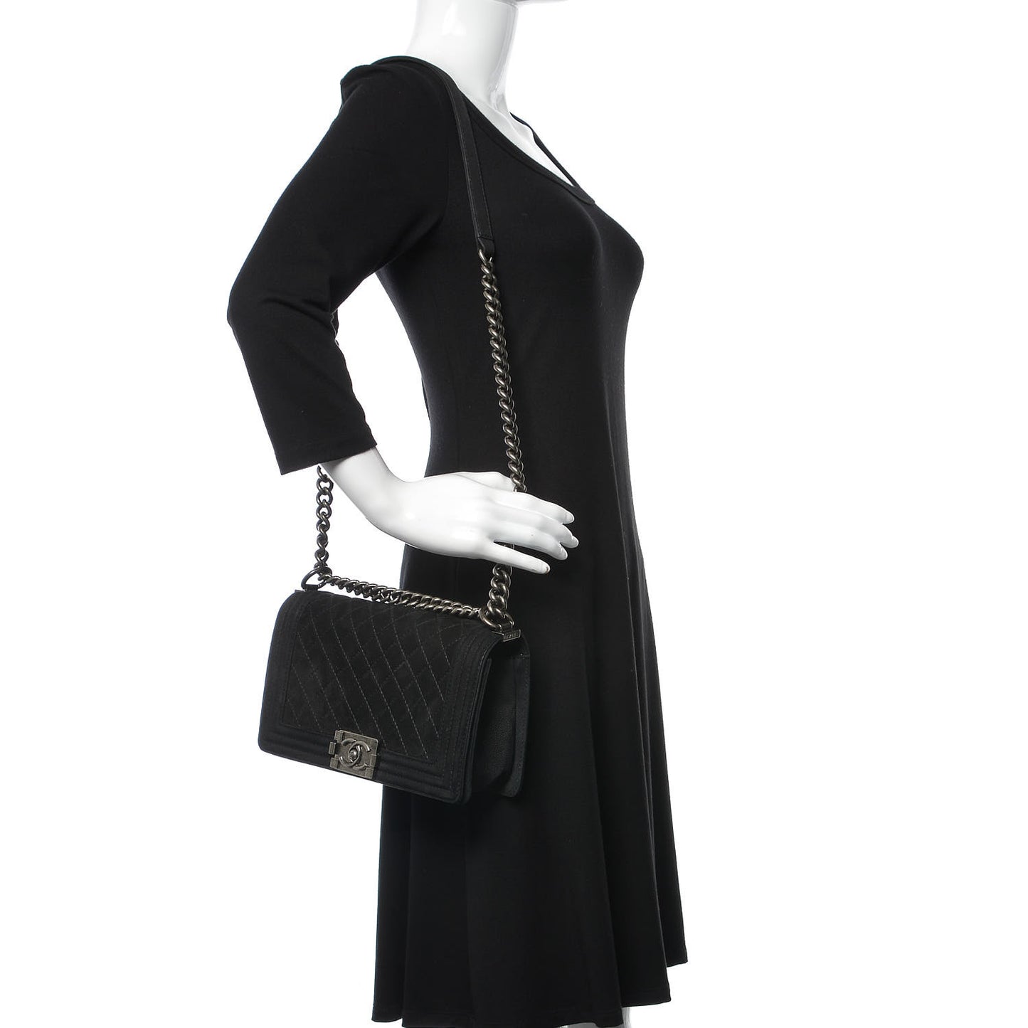 Iridescent Caviar Quilted Medium Boy Flap Black