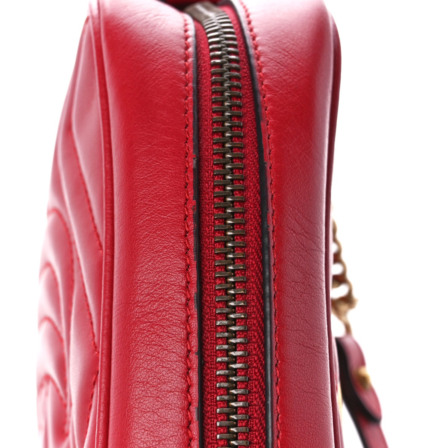 Calfskin Matelasse Mini GG Marmont Chain Shoulder Bag Hibiscus Red