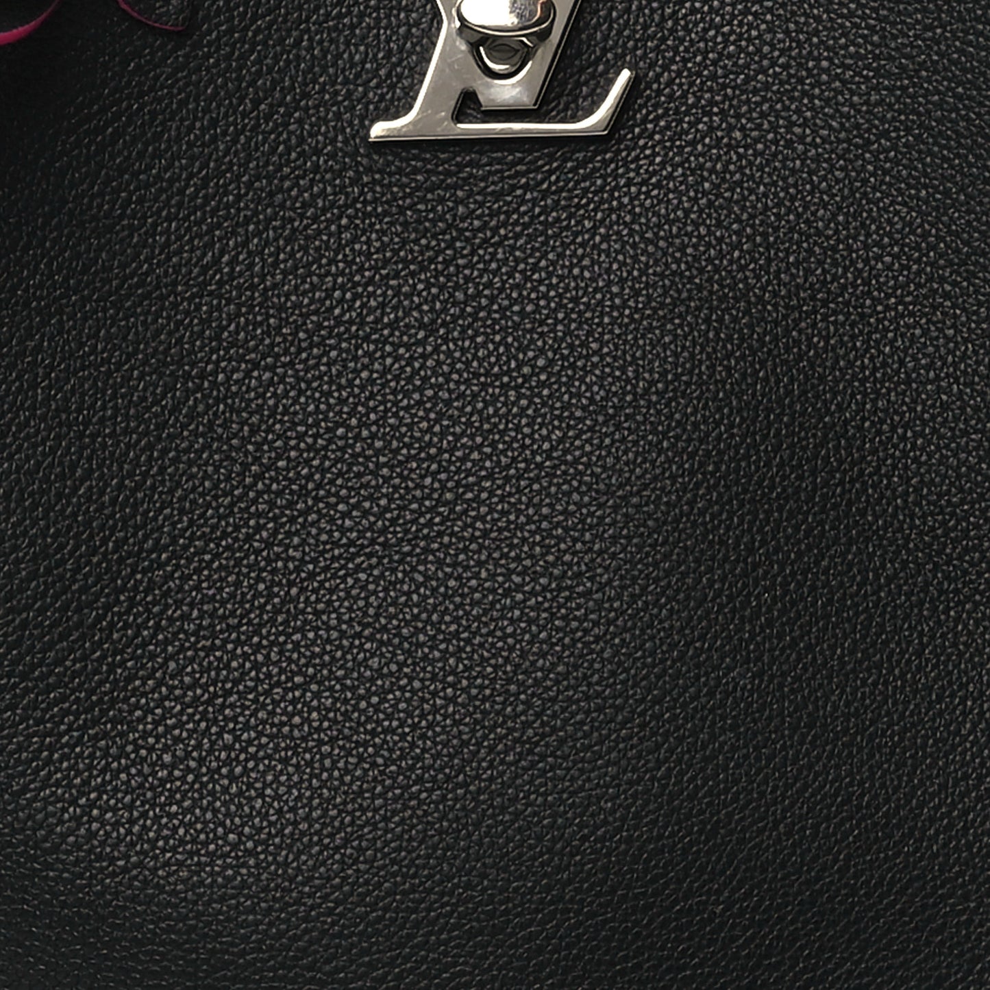 Calfskin Lockme Bucket Black