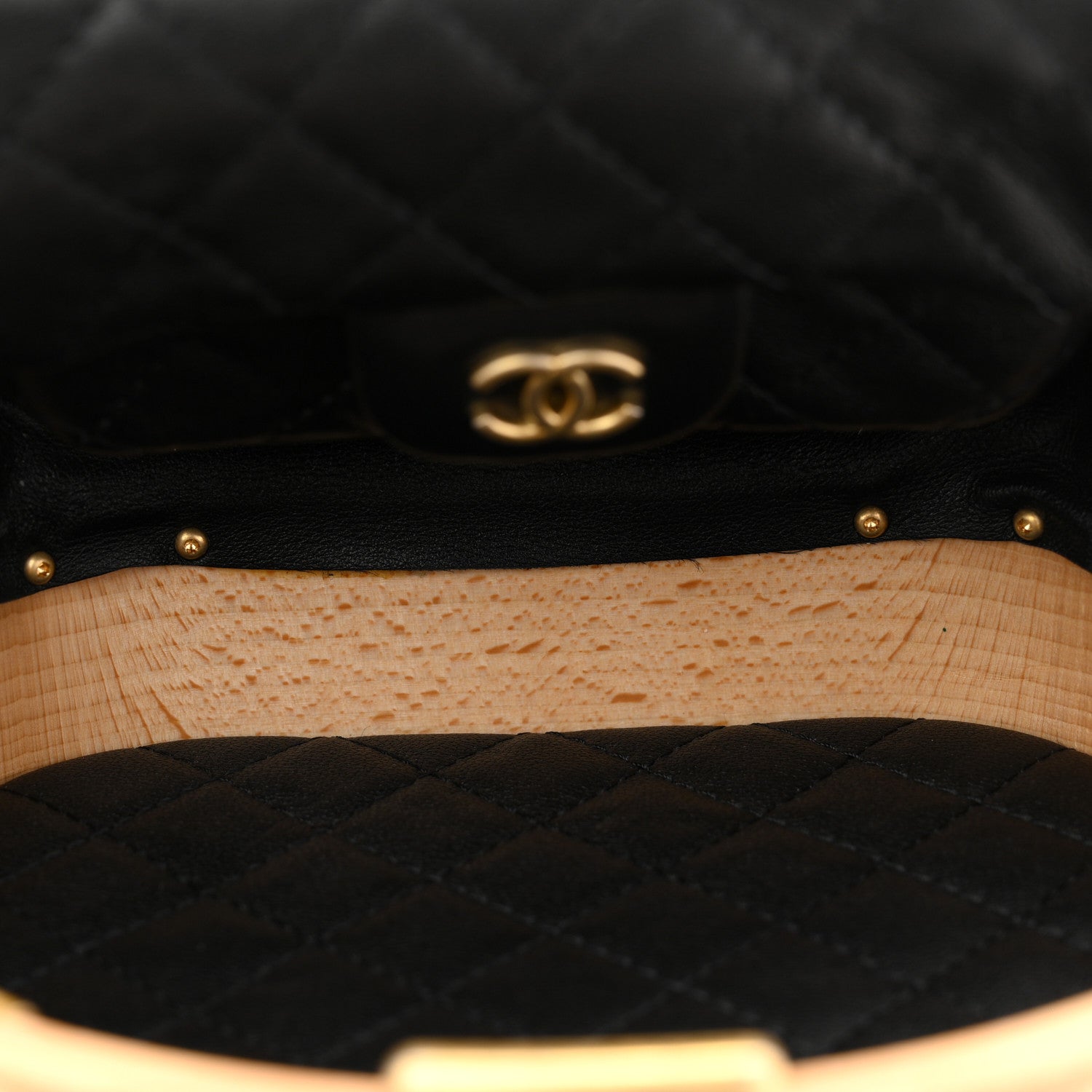 Chanel Beech Wood Lambskin Round CC Vanity Case Black 5 of 12