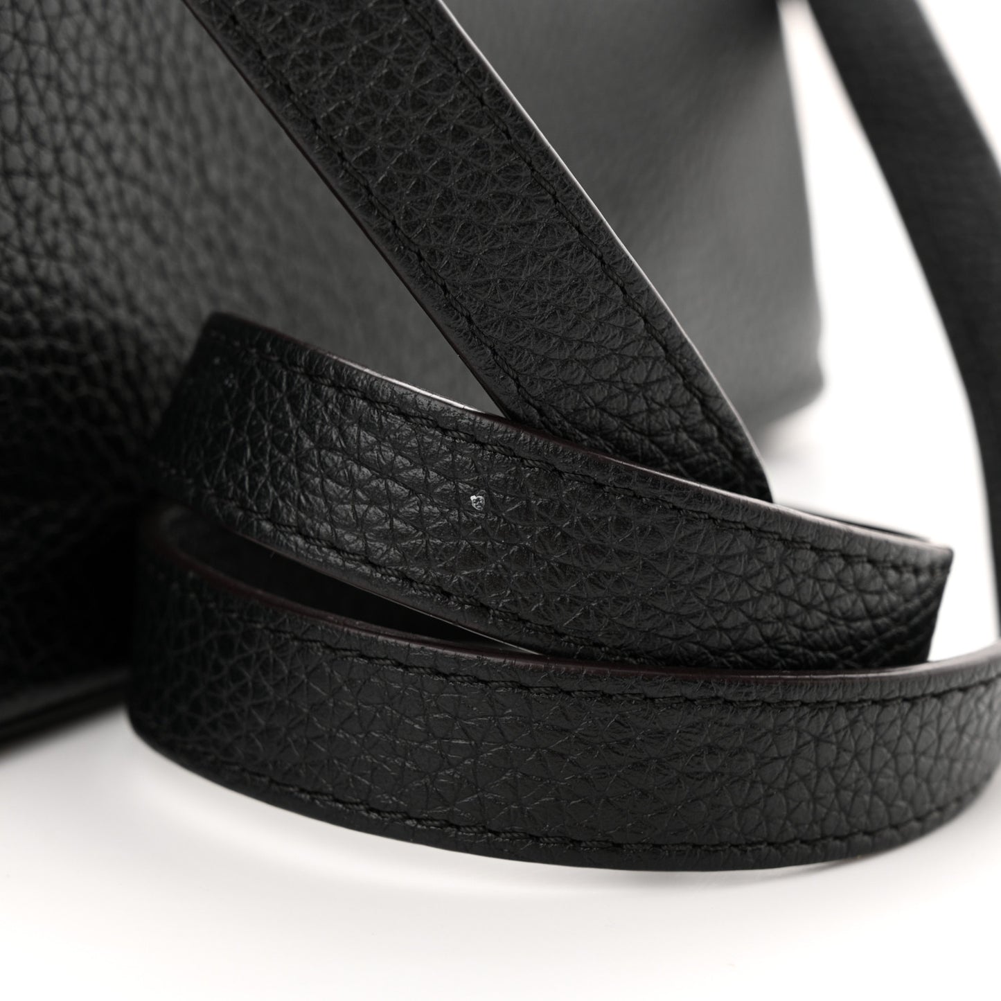 LOUIS VUITTON Taurillon Capucines BB Black