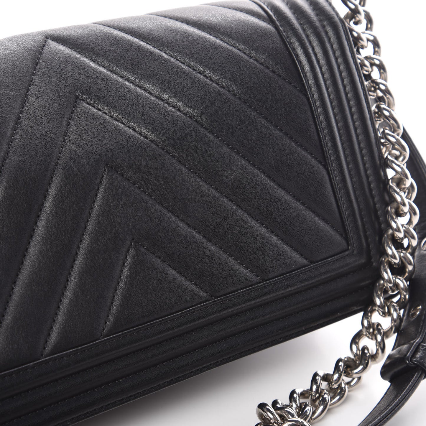 Calfskin Chevron Quilted Medium Boy Flap Black