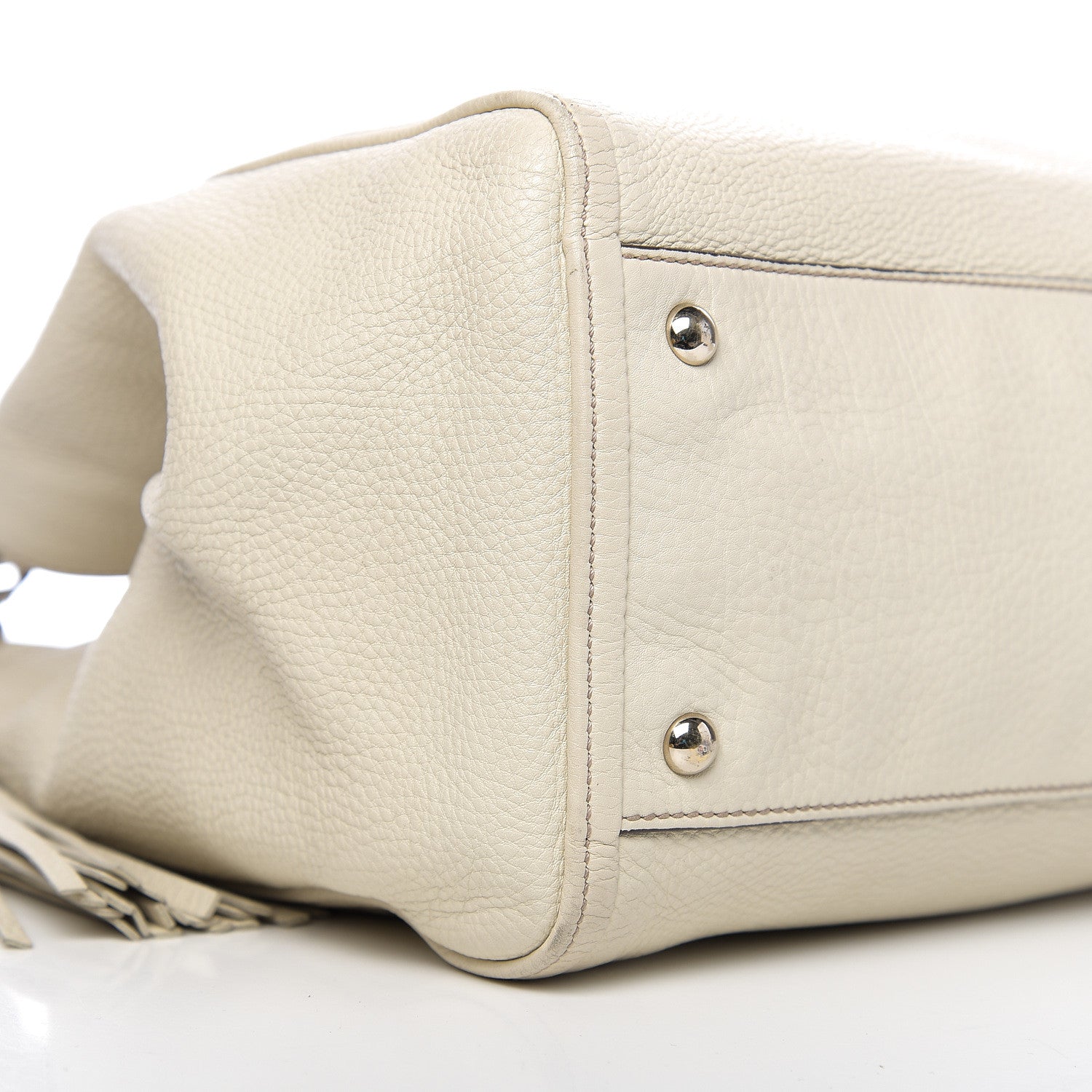 Gucci Pebbled Calfskin Medium Soho Shoulder Bag Off White 9 of 11