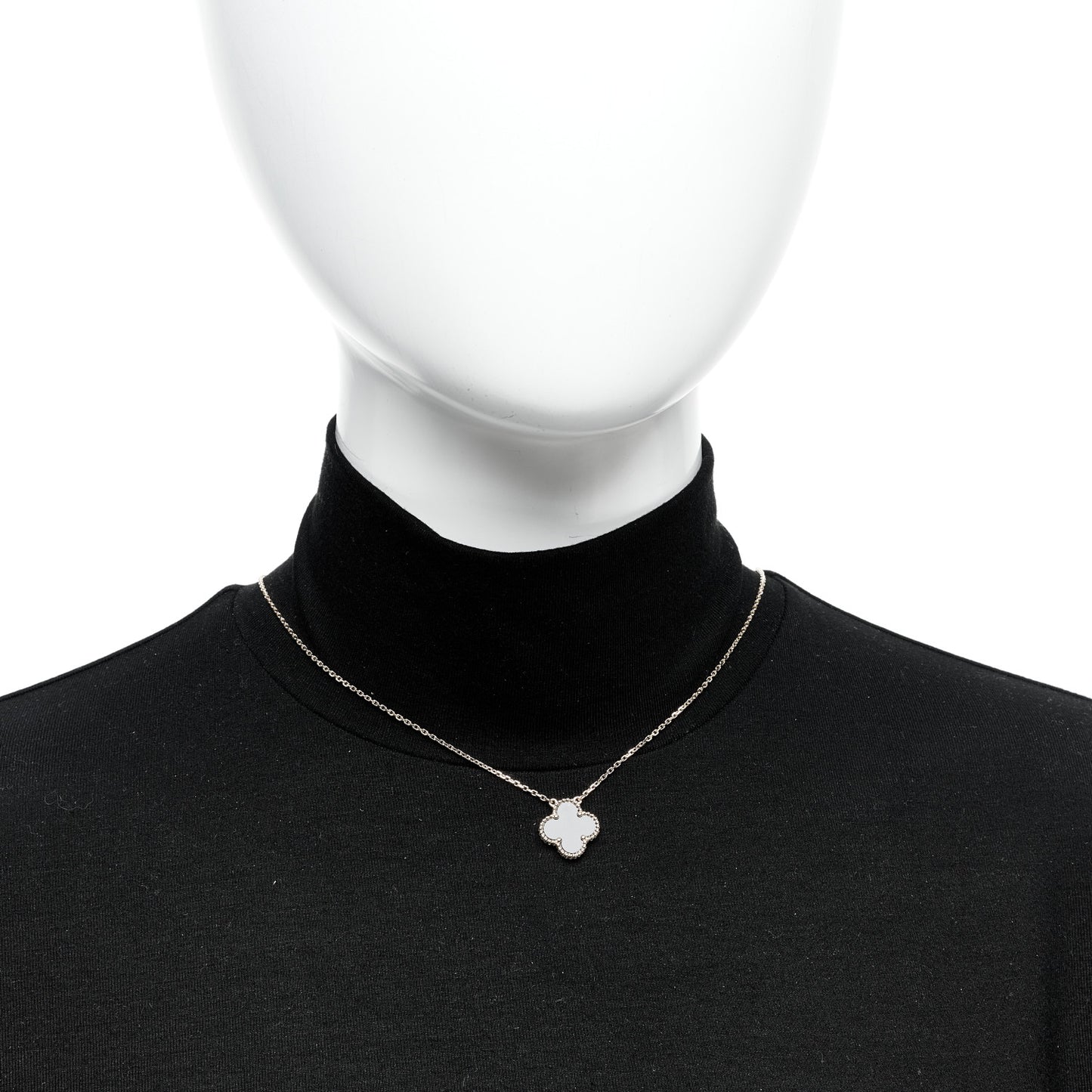 18K Yellow Gold Black Onyx Vintage Alhambra Pendant Necklace
