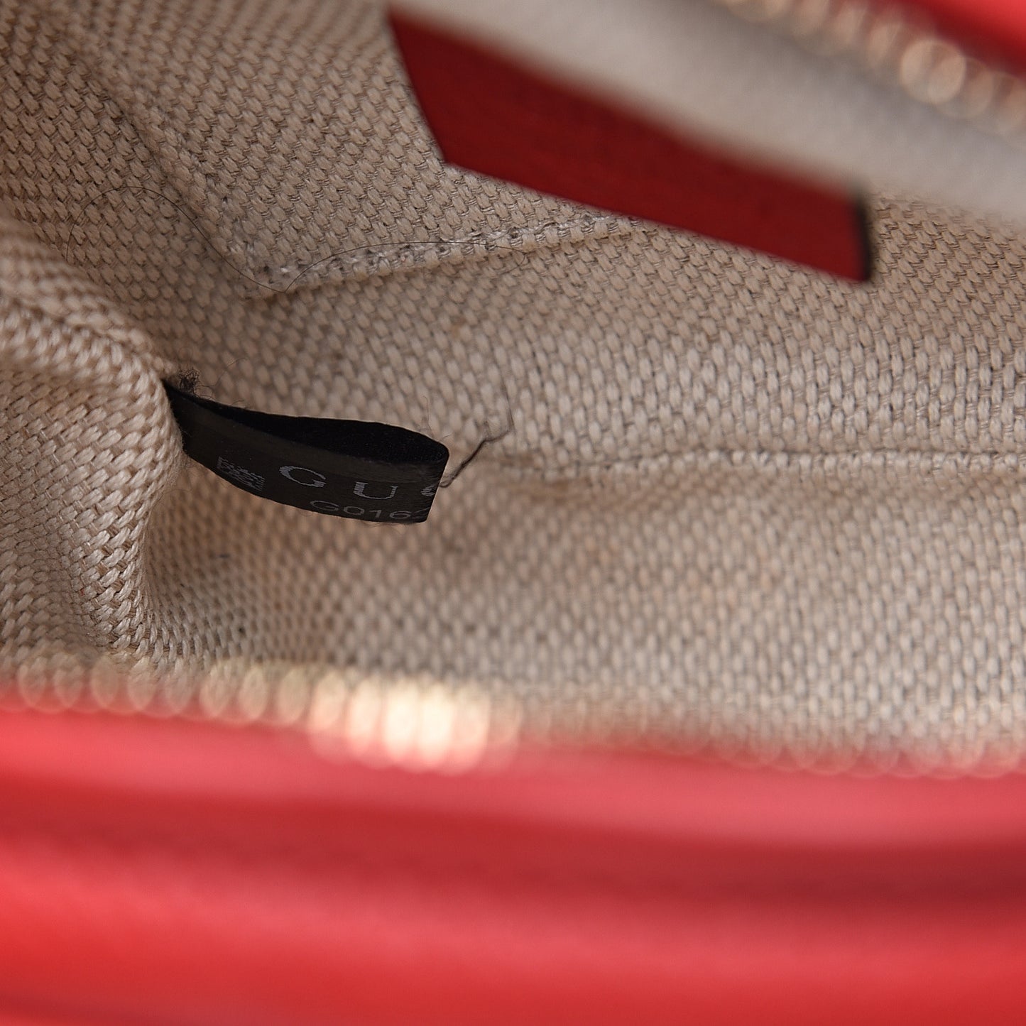 Pebbled Calfskin Mini Soho Chain Bag Tabasco Red
