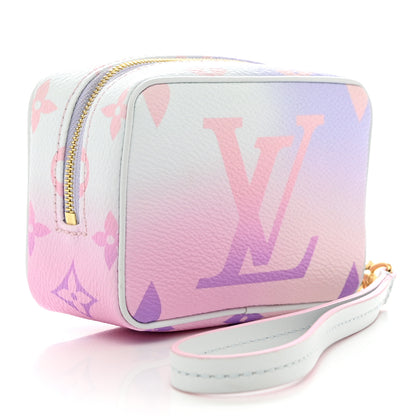 Louis Vuitton Monogram Giant Spring In The City Wapity Case Sunrise Pastel 3 of 8