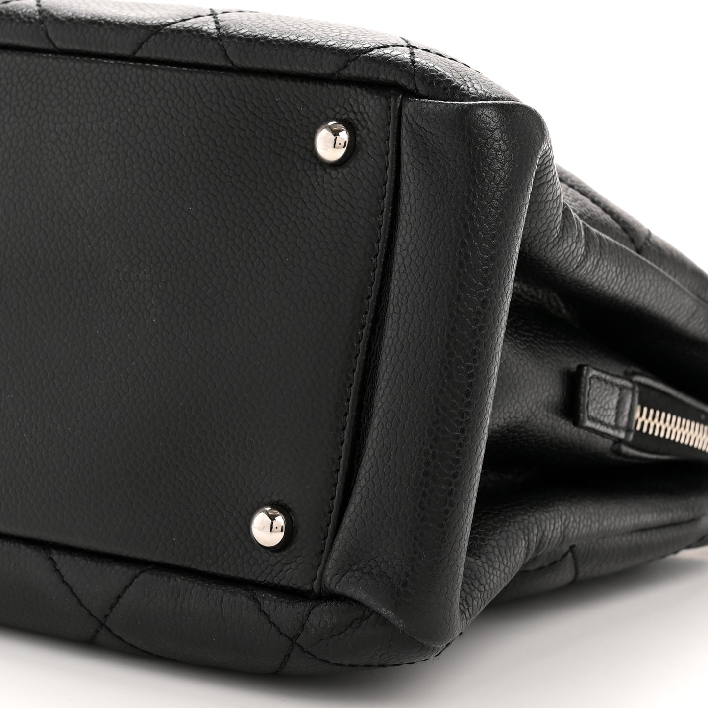 Caviar Quilted CC Timeless Soft Tote Black