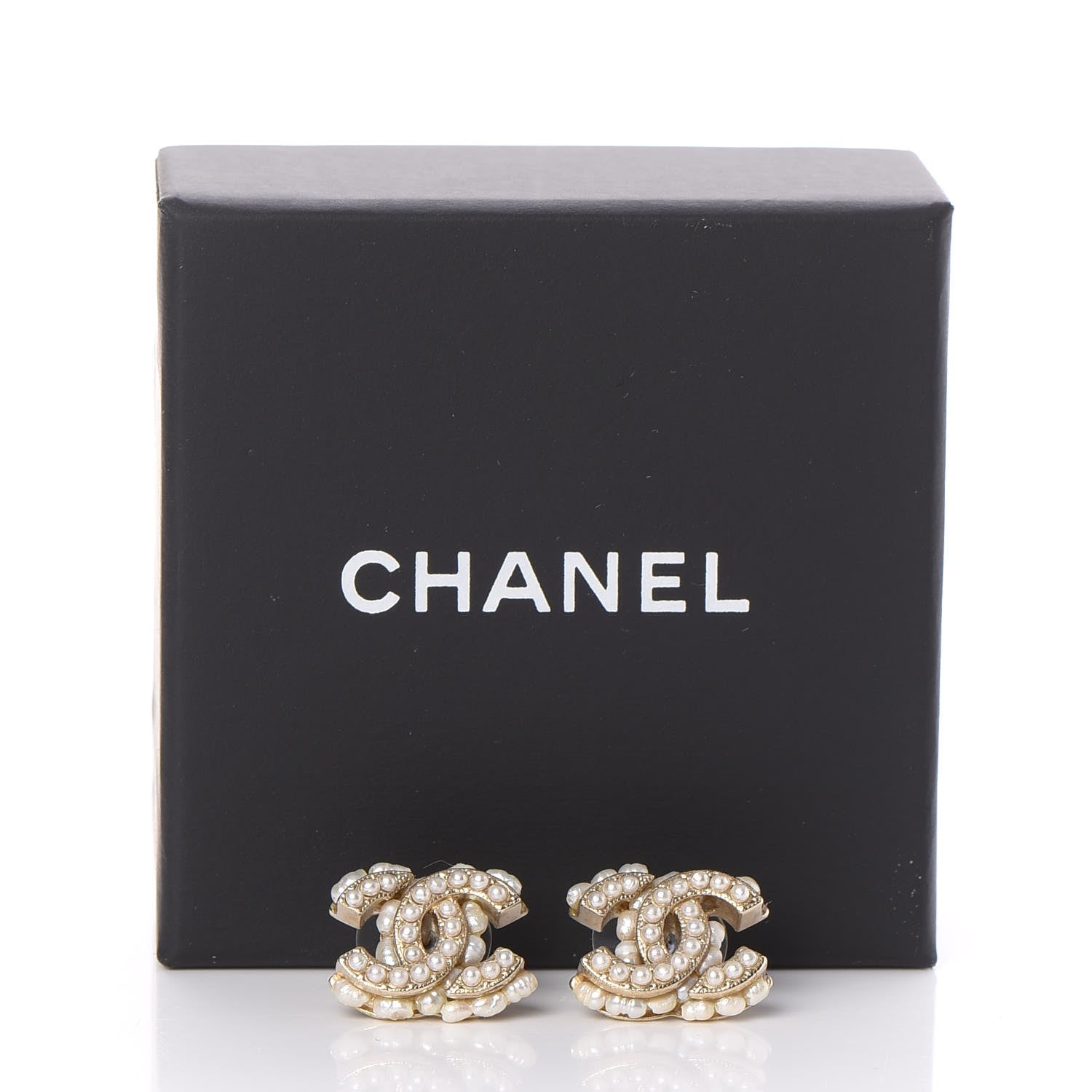 Chanel Pearl CC Earrings Light Gold 5 of 10