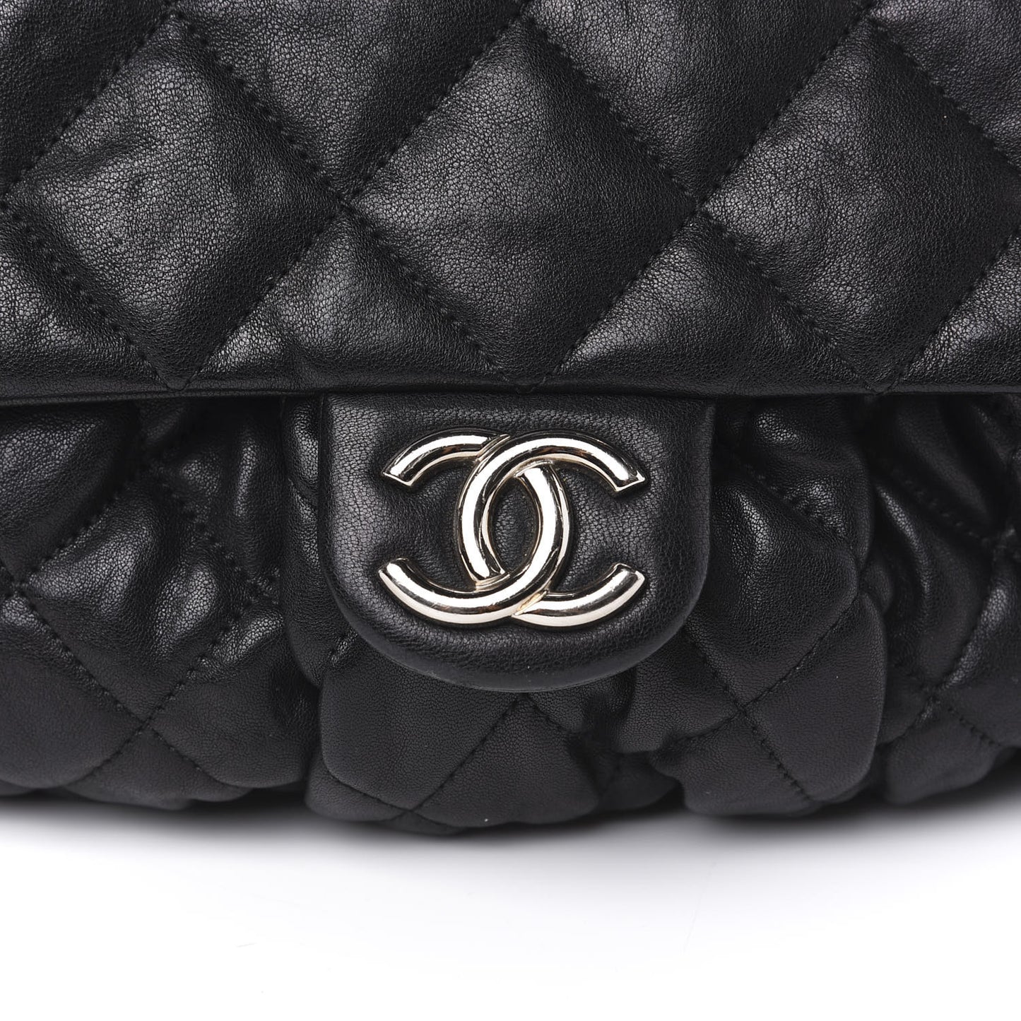 Washed Lambskin Quilted Medium Chain Around Messenger Black