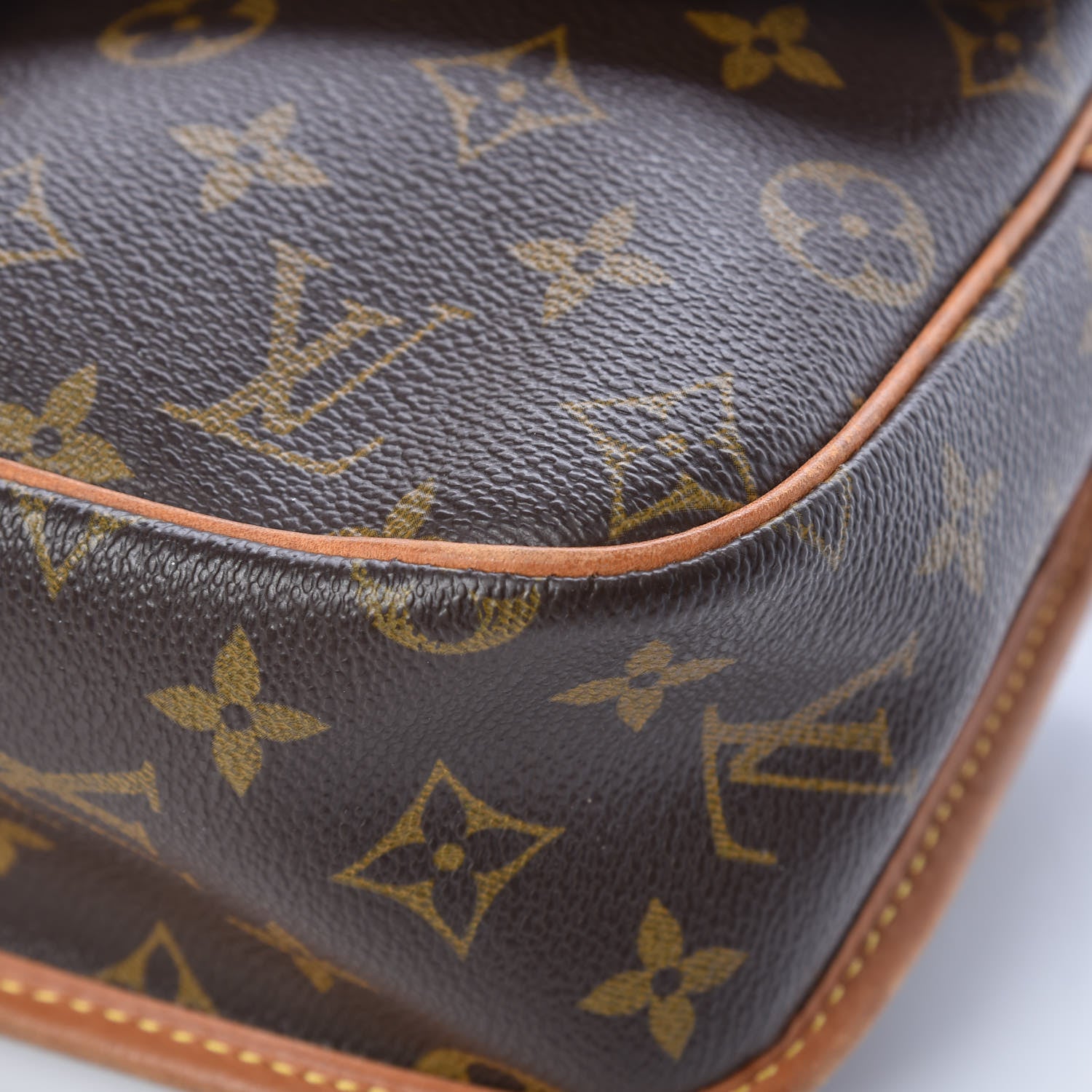 Louis Vuitton Monogram Sologne 11 of 20