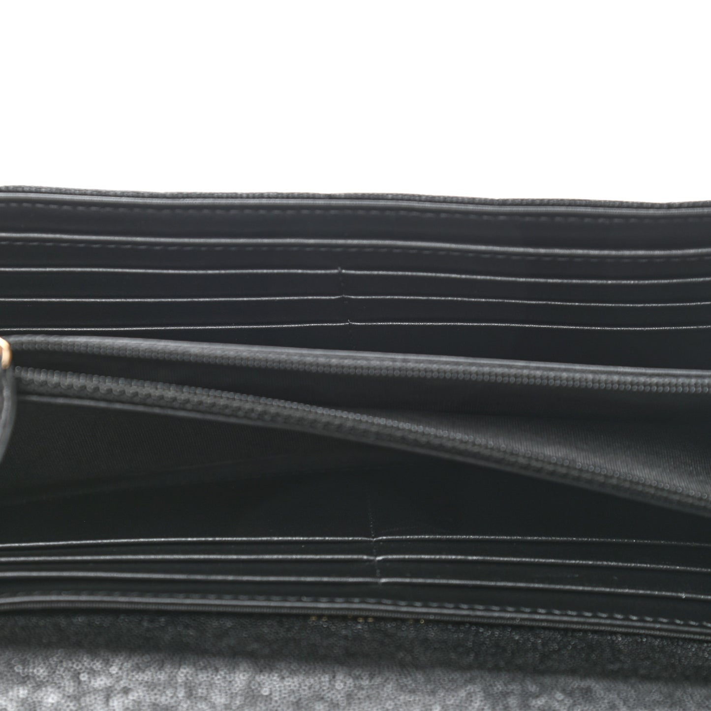 Caviar Quilted Large Boy Gusset Flap Wallet Black