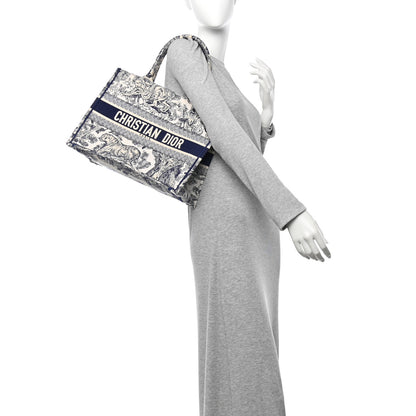 Christian Dior Canvas Embroidered Medium Dioriviera Toile De Jouy Book Tote Blue 3 of 27