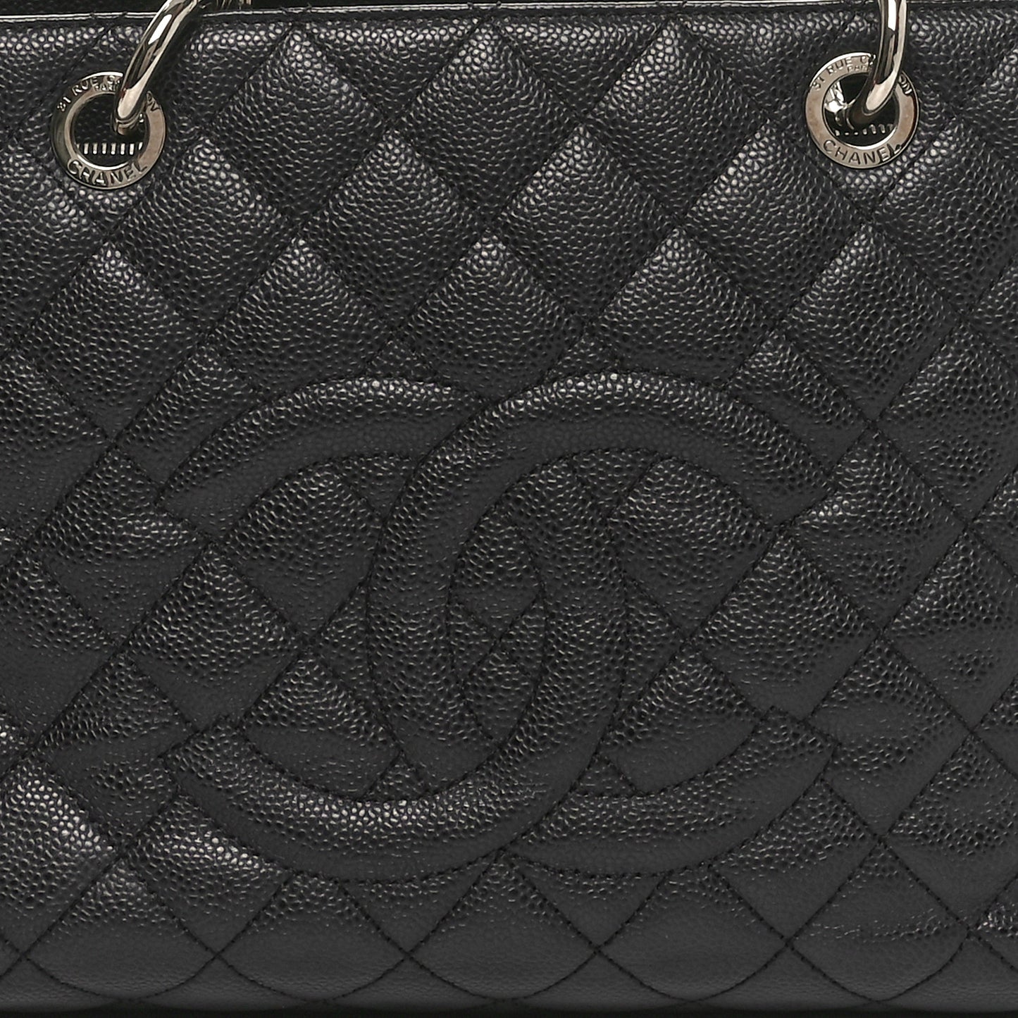 Caviar Quilted XL Grand Shopping Tote GST Black