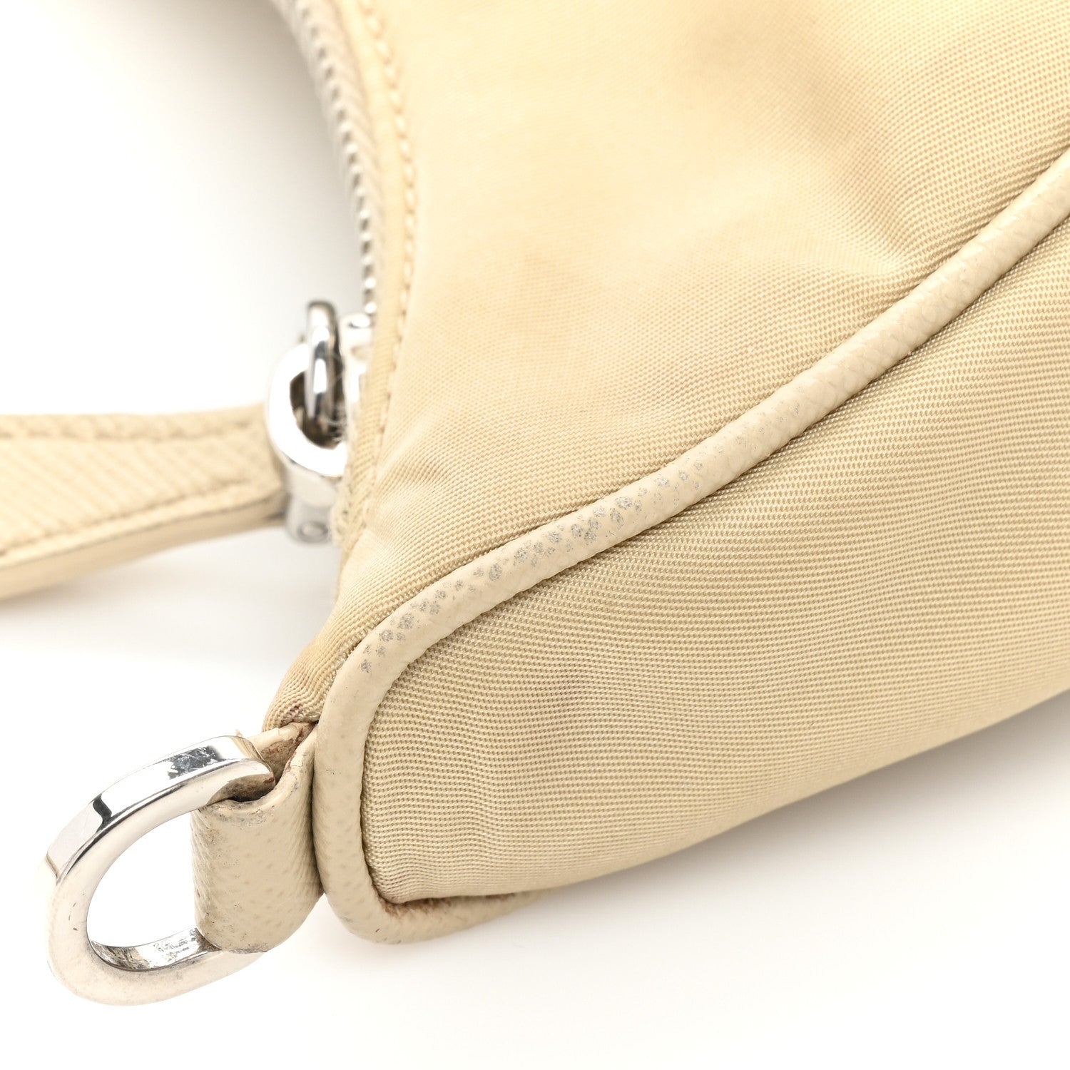 Prada Re-Nylon Saffiano Re-Edition 2005 Shoulder Bag Deserto 13 of 14