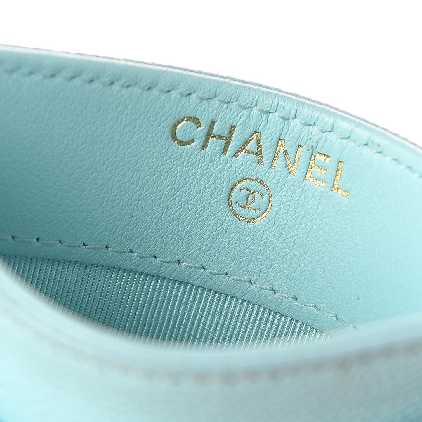 Caviar Quilted Card Holder Light Blue