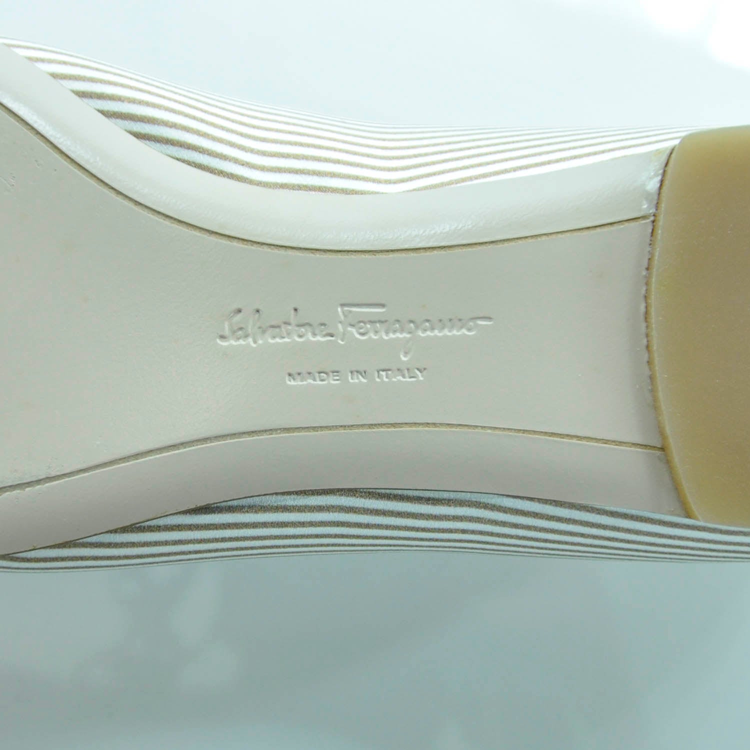 FASHIONPHILE SALVATOREFERRAGAMOSetaSatinStripedVaraBowFlats5.5 3 of 7