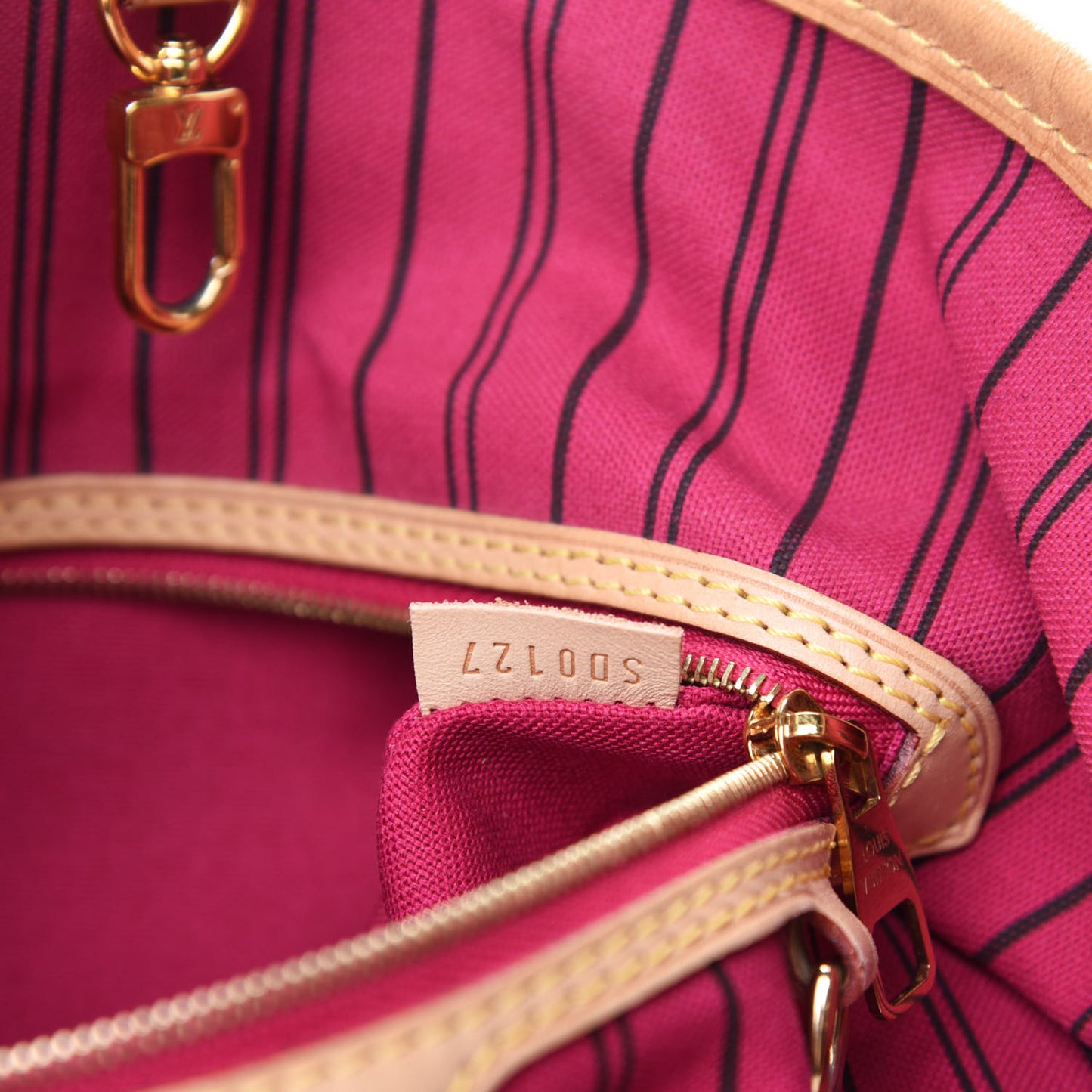 Monogram Delightful MM Pivoine