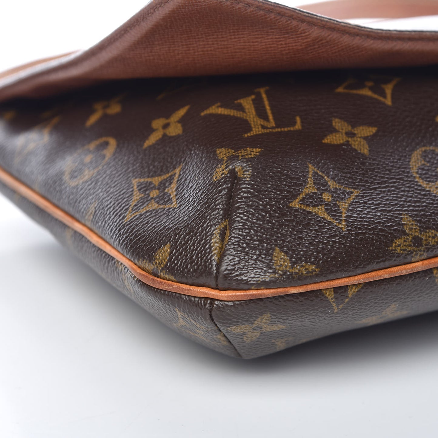 Monogram Musette Tango