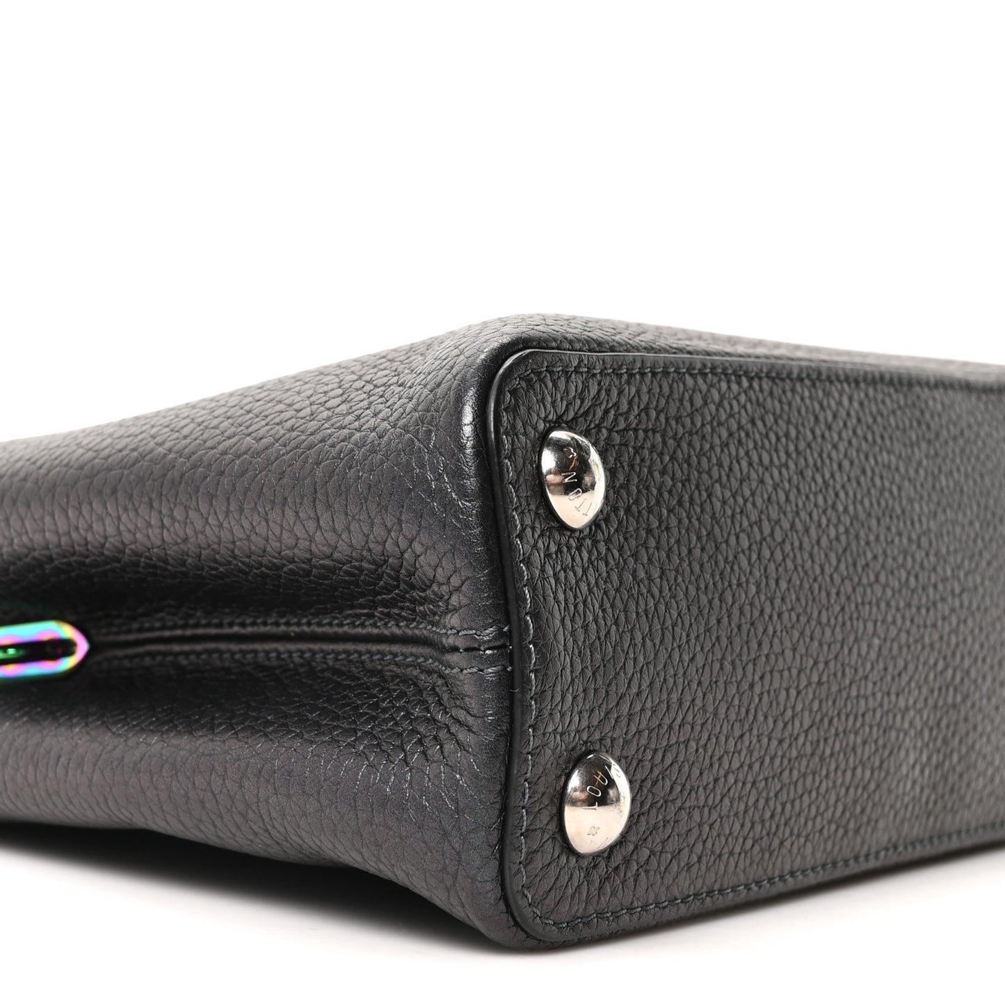 Taurillon Capucines BB Scarabeo Iridescent Black