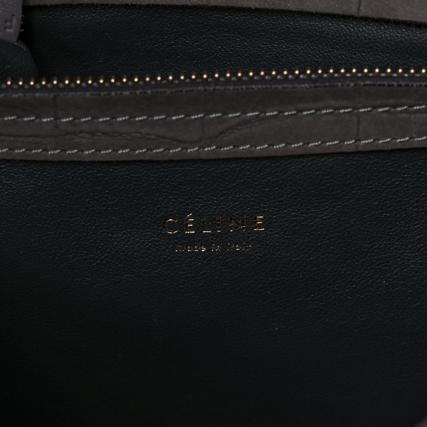 Crocodile Embossed Nubuck Medium Phantom Luggage Grey