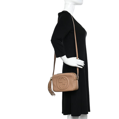 Gucci Pebbled Calfskin Small Soho Disco Bag Camelia 2 of 14