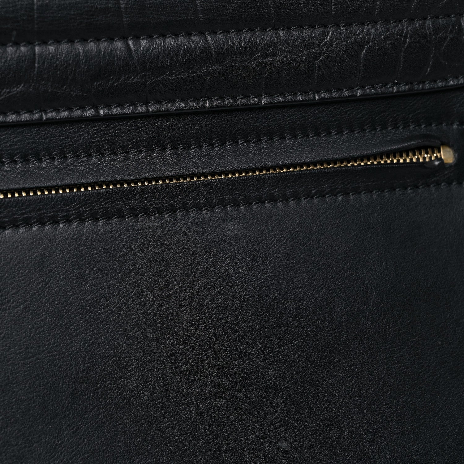 Celine Crocodile Embossed Calfskin Suede Medium Trapeze Black 17 of 19