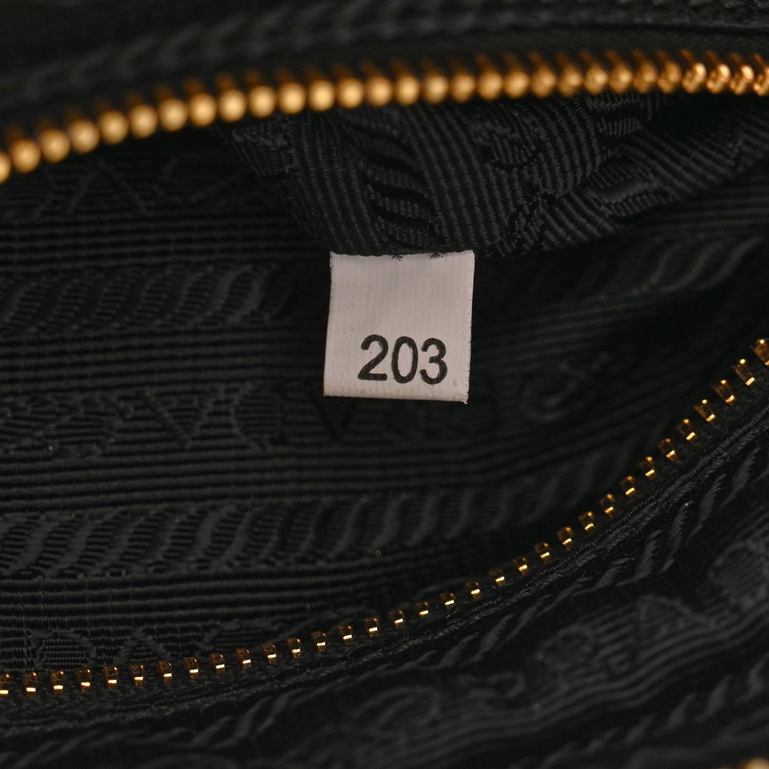 Prada Vitello Daino Camera Crossbody Bianco 8 of 16