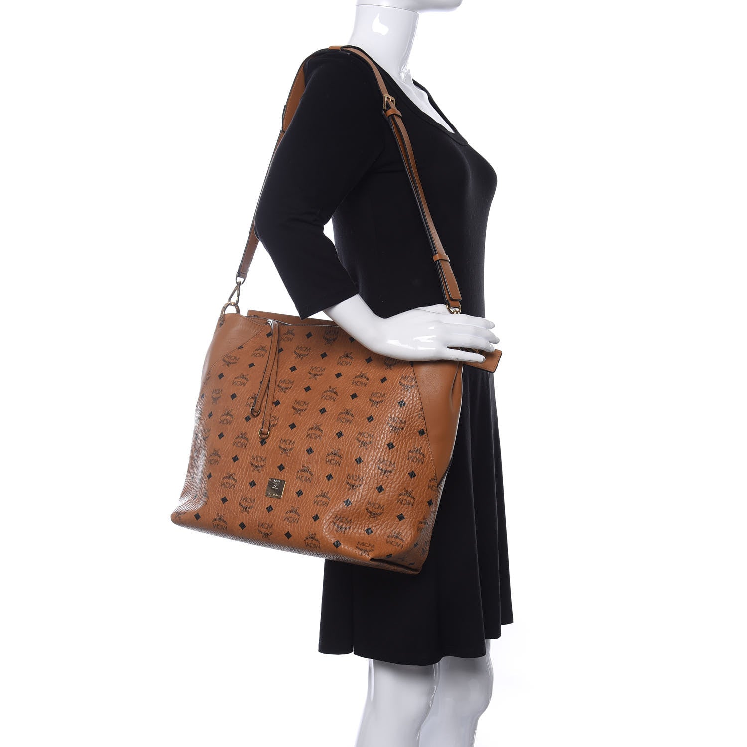 MCM Visetos Large Klara Hobo Cognac 2 of 9