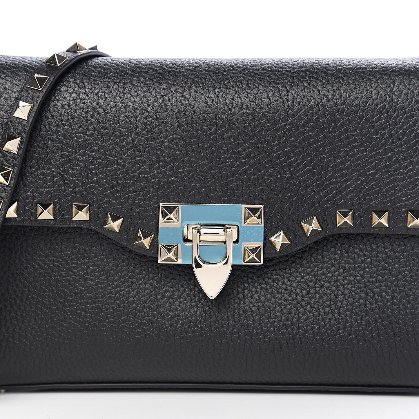 Pebbled Calfskin Medium Rockstud Flip Lock Crossbody Bag Black