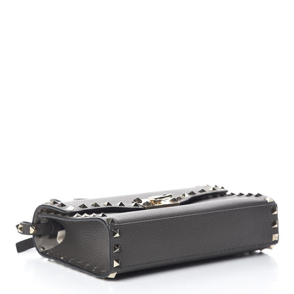 Valentino Garavani Pebbled Calfskin Medium Rockstud Flip Lock Crossbody Bag Graphite 4 of 9
