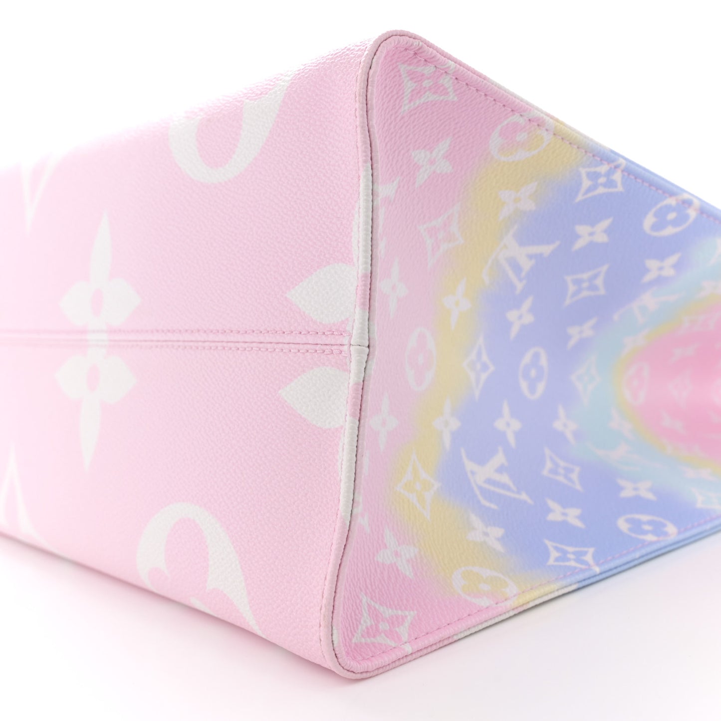Monogram Escale Onthego GM Pastel