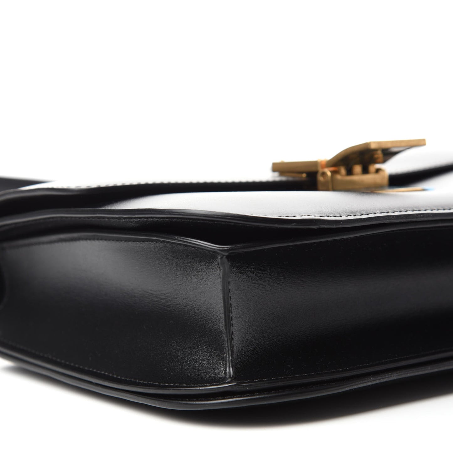 Box Calfskin Medium Classic Box Flap Black