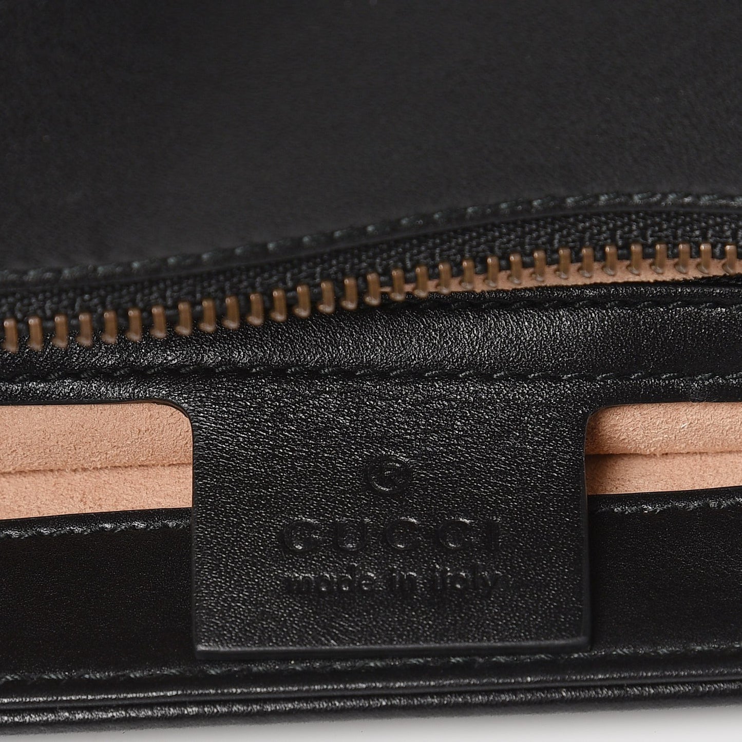 Calfskin Matelasse Medium GG Marmont Shoulder Bag Black