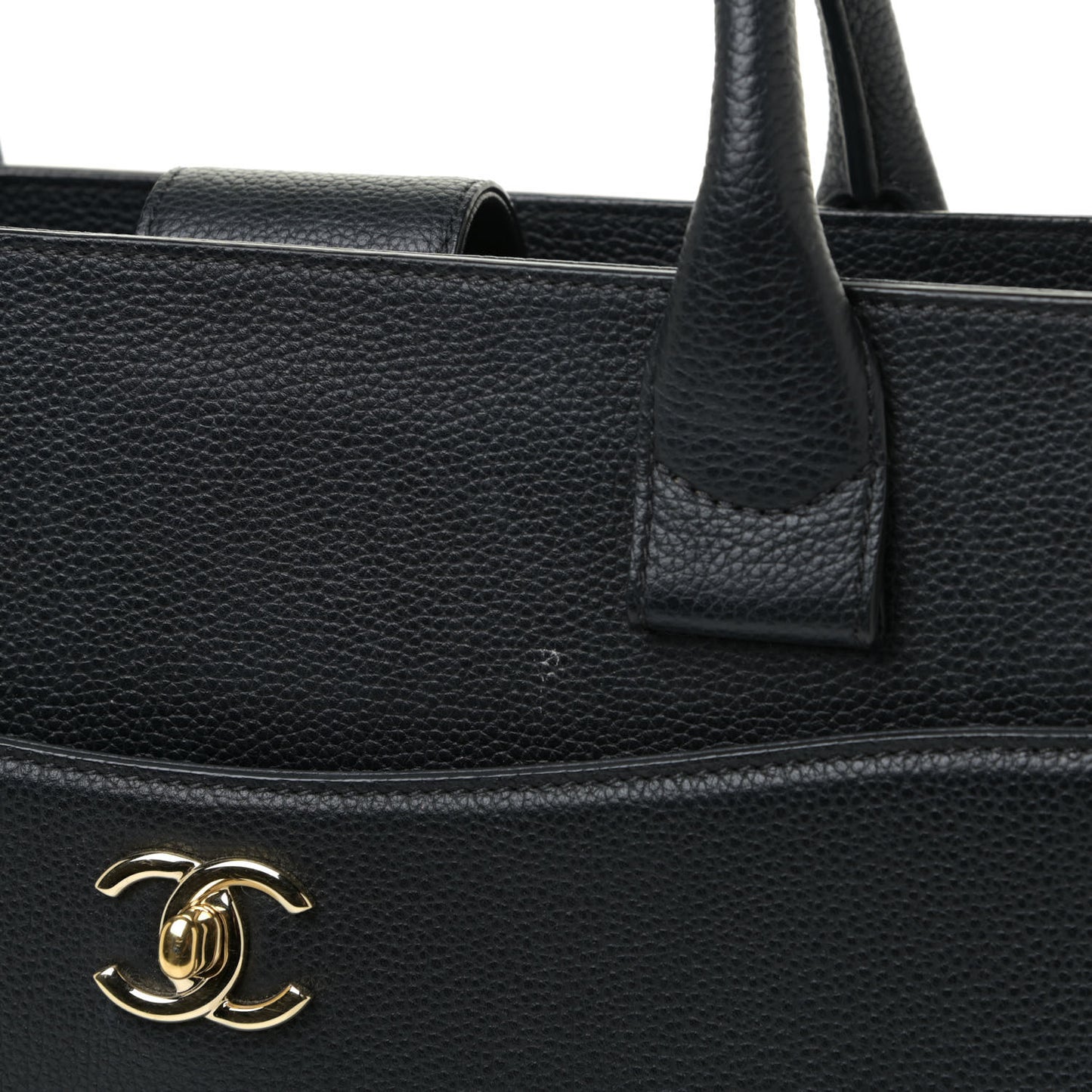 Grained Calfskin Medium Neo Executive Shopper Tote Black
