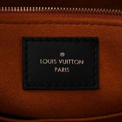 Louis Vuitton Empreinte Monogram Giant OnTheGo MM Black 6 of 10